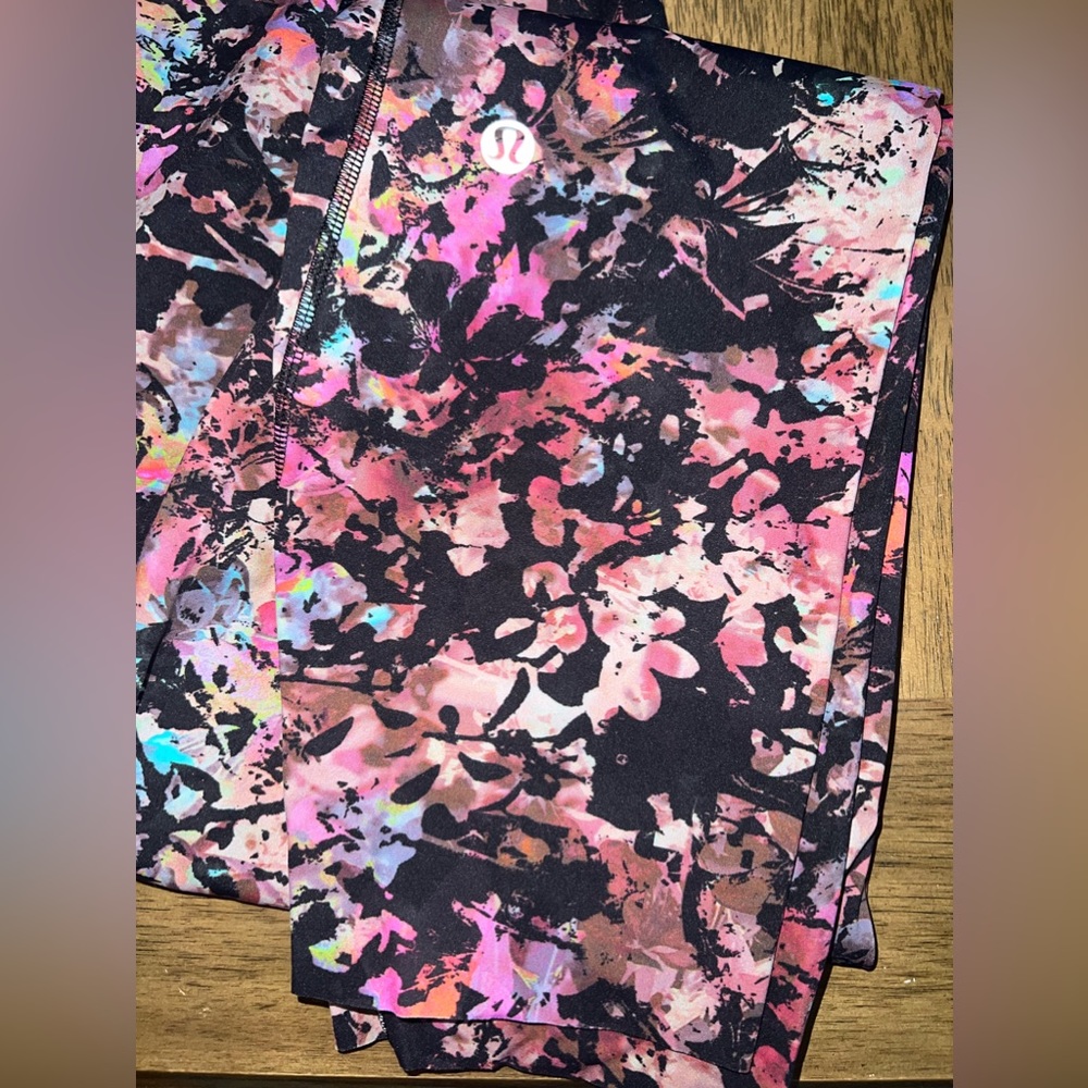 Lululemon Fast & Free 25” leggings, raw edge (no side pockets)